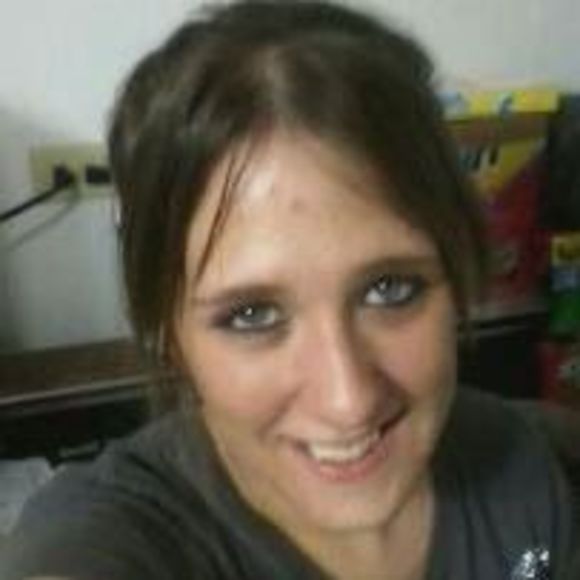 Meet your Posher, Sarah - Picture 1 of 1